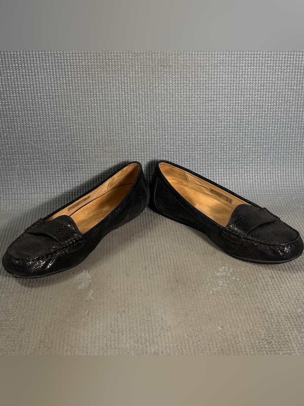 Vionic Women’s Larrun Black Snake Print Leather Loafers Flat Shoes Size 9 - Picture 4 of 9